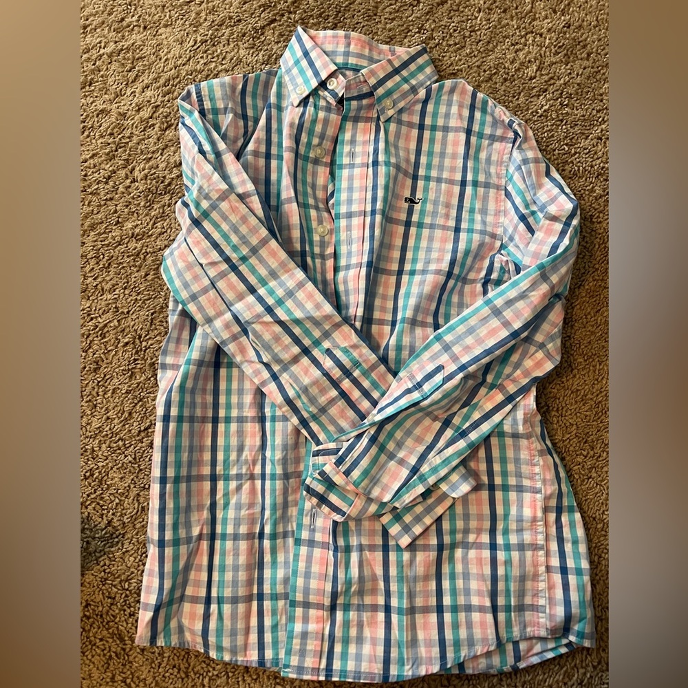 Vineyard vines button up 8-10
